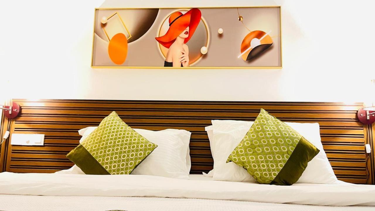 Hs Miracle Grand Hotel Хулхумале Екстериор снимка